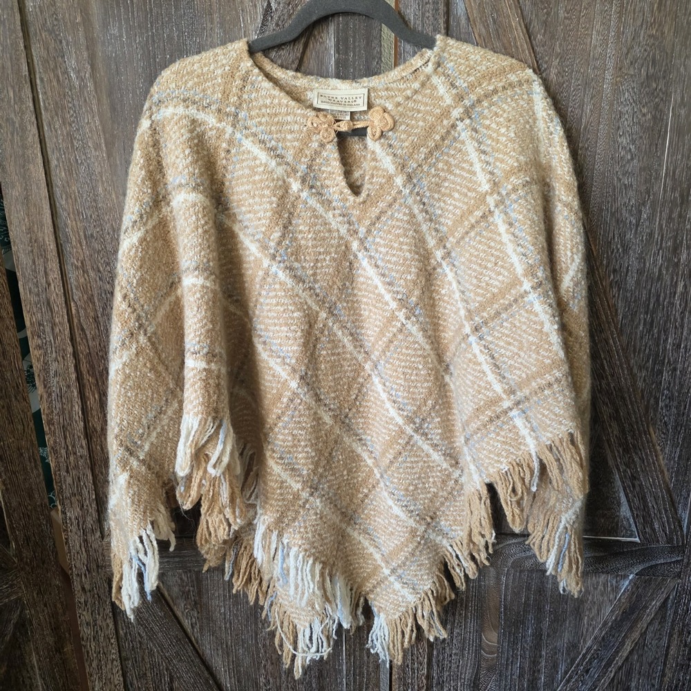 Boyne Valley Weavers Sweater One Size Missy Beige‎ Plaid Cape Poncho Fringe Wool